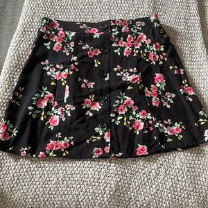 Girls floral button skirt